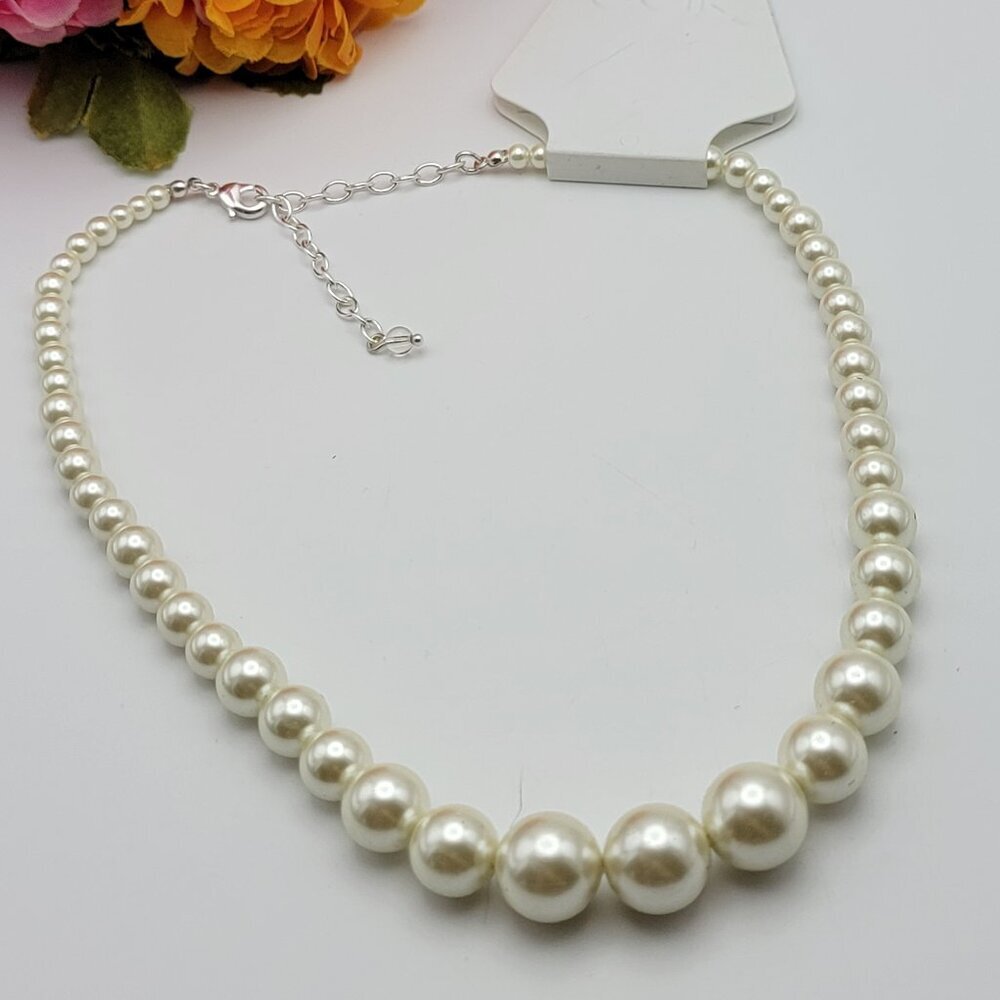 Belk Silver Tone White Faux Pearl Necklace 19" Adj. Graduated 4mm-14mm
